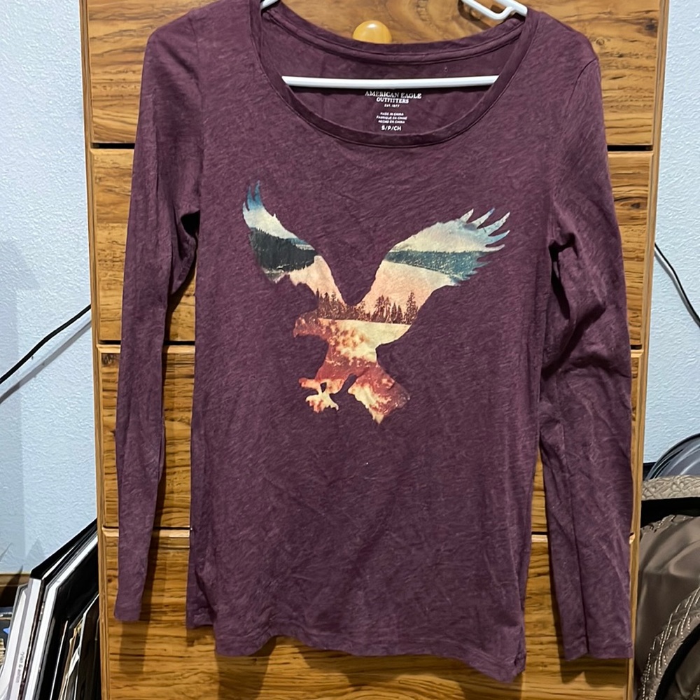 American Eagle long sleeve tee
